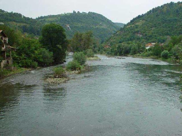 038-U zelene..